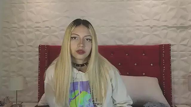 Dirty chat webcam: explore liveshows with versed models, from laying bare to fetishes, in a variety of sexy free adult webcams.