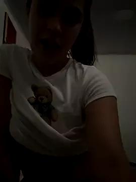 Lucyrain_18 webcams show profile image 