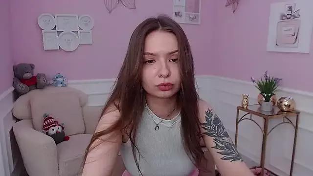 LucySkilar from StripChat is Freechat
