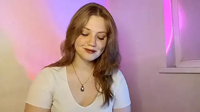 LudieMaxwell from StripChat is Freechat