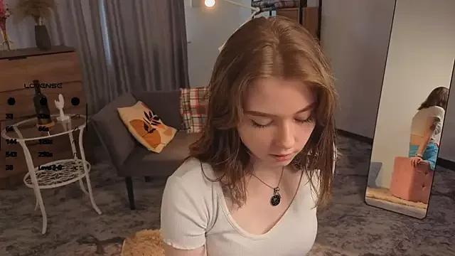 LuellaVisalli from StripChat