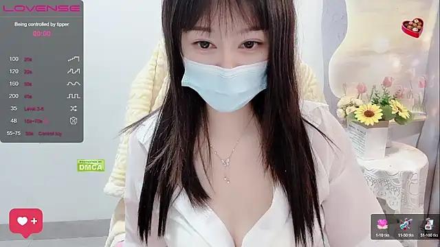 Lulu-55555 from StripChat