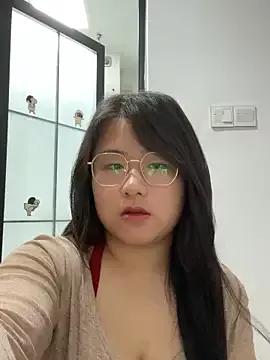 Lulu-Baby33 from StripChat is Freechat