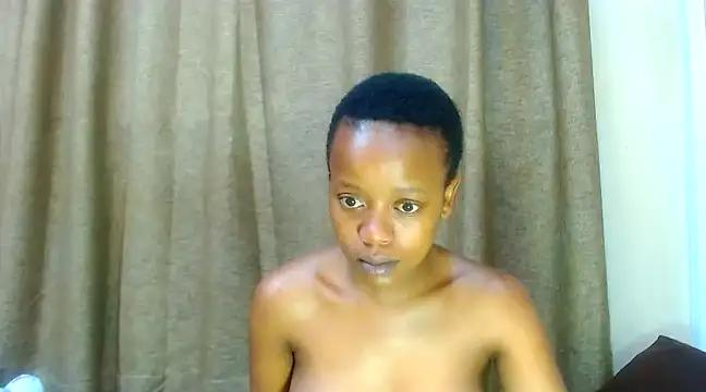 LuluAfricaa from StripChat