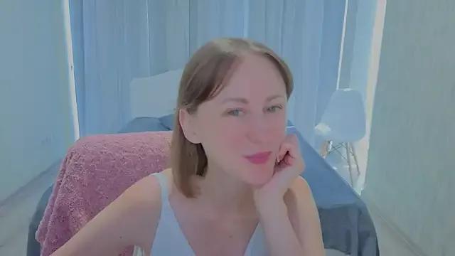 LuluChiiii from StripChat