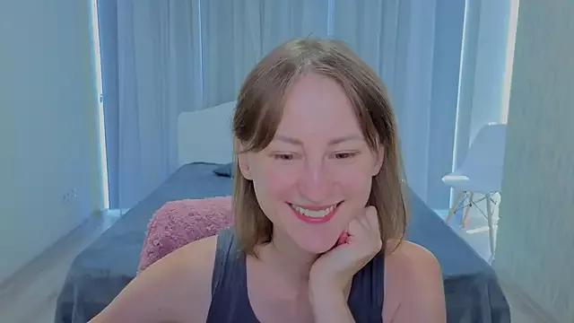 LuluChiiii from StripChat