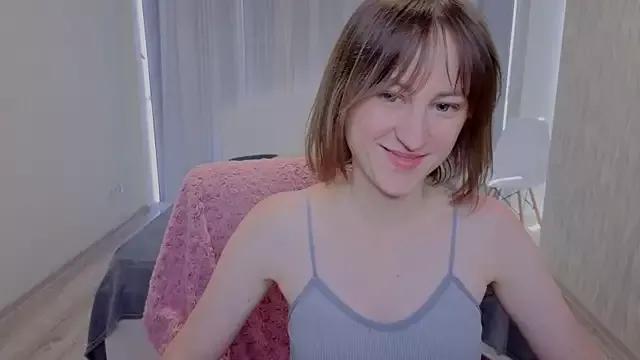 LuluChiiii from StripChat is Freechat