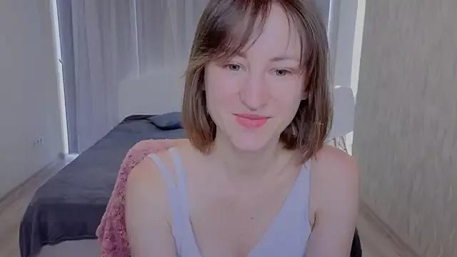 LuluChiiii from StripChat
