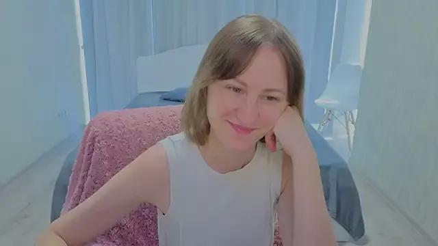 LuluChiiii from StripChat