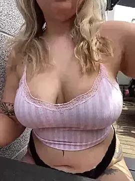 lululoverose from StripChat