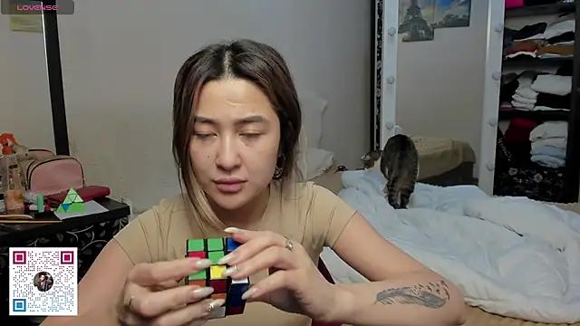luluuland from StripChat