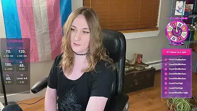 luluvaladon from StripChat
