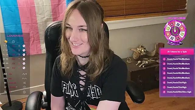luluvaladon from StripChat