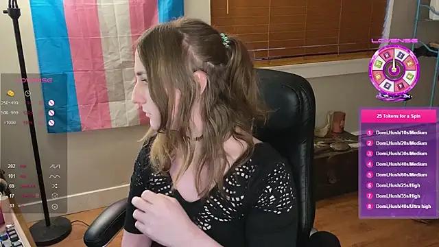 luluvaladon from StripChat