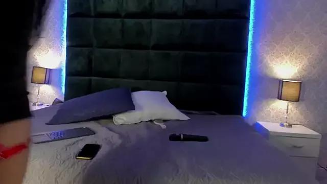 Luna_Belmont from StripChat is Freechat