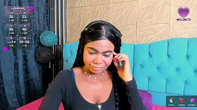 Luna_Colinns from StripChat is Freechat