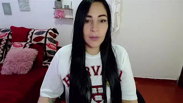 luna_lgomez_ from StripChat is Freechat