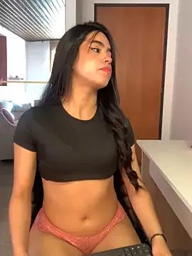 LunaMoore_Pink from StripChat is Freechat