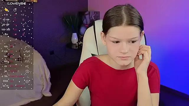 Lunamytrend from StripChat is Freechat