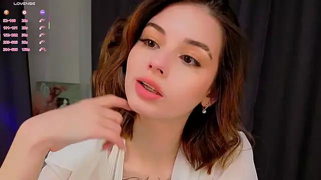 LunaraRada from StripChat is Freechat