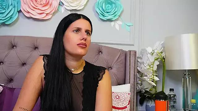 LunaRoseeX from StripChat is Freechat