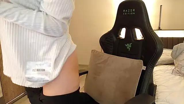 lunavicexxx from StripChat is Freechat