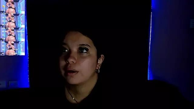 LunaWiill_ from StripChat is Freechat