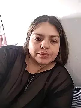 Lunitacurvy webcams show profile image 