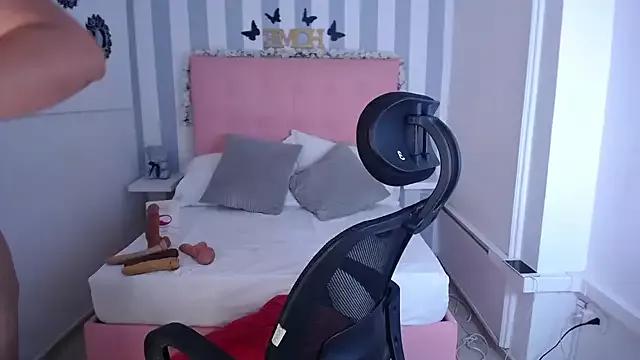 Lunna_boobs from StripChat