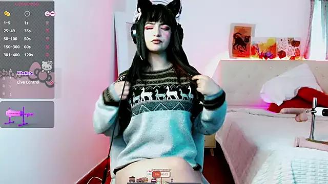 Lunyhose from StripChat is Freechat