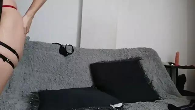 Photos of LupinkDemian from StripChat is Freechat