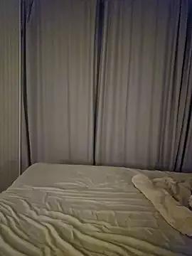LushSiren from StripChat is Freechat