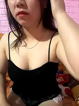 Lusi-sexy from StripChat is Freechat