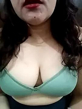 Lustyful_Couple from StripChat is Freechat