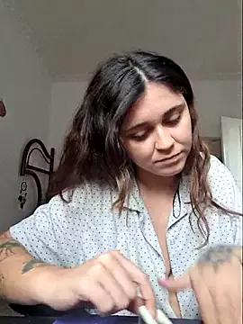 luuhcat09 from StripChat