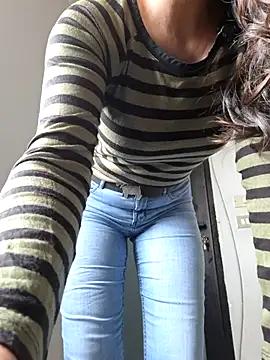 luxxe25 from StripChat