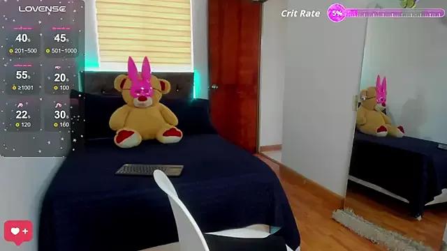 Luxxur69 from StripChat