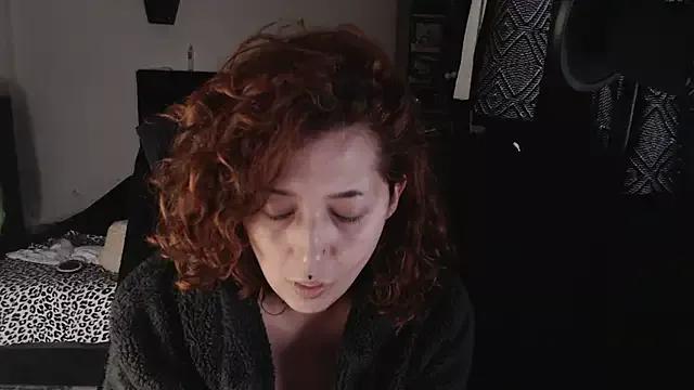 Luz_delunaa from StripChat is Freechat