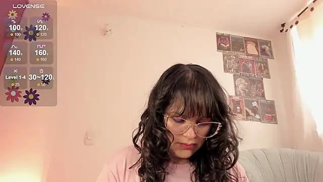 lylah_brosst from StripChat