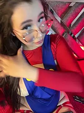 LylaLee111 from StripChat