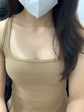 Lyly2525 from StripChat