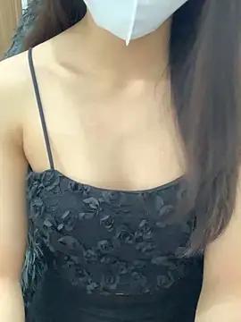 Lyly2525 from StripChat