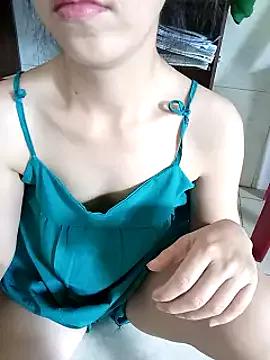 Lyly_sexy2k from StripChat