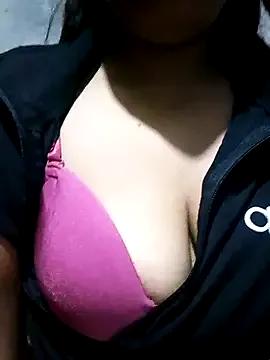 LylyCii96 from StripChat