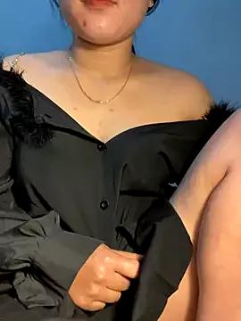 Lylyk2 from StripChat is Freechat