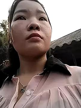 lylylove from StripChat
