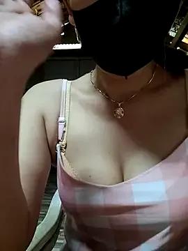 Lylymie from StripChat