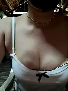 Lylymie from StripChat