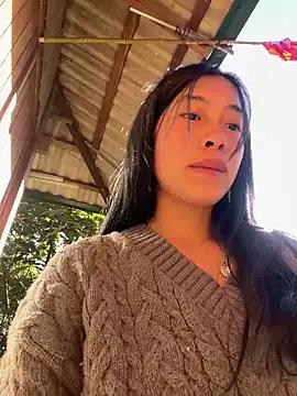 LylyOx9 from StripChat