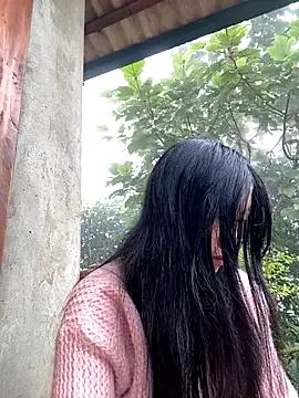 LylyOx9 from StripChat